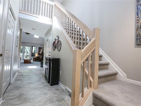 5th image of 1064 Hillsboro Cove Cir
