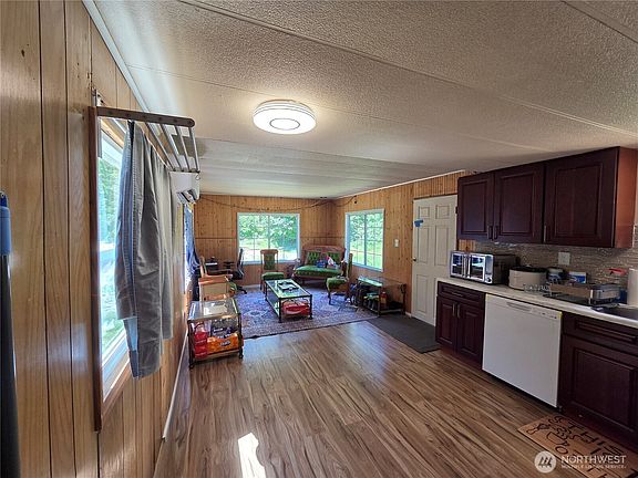 3rd image of 108 Savio Road E