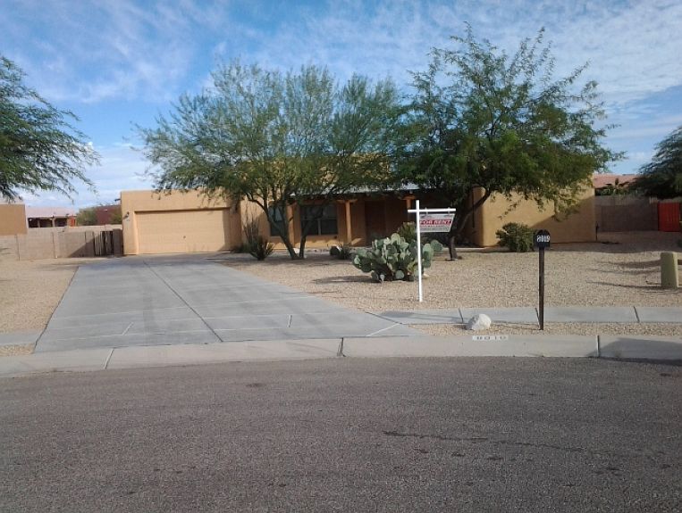 1st image of 8019 W Black Eagle Ct