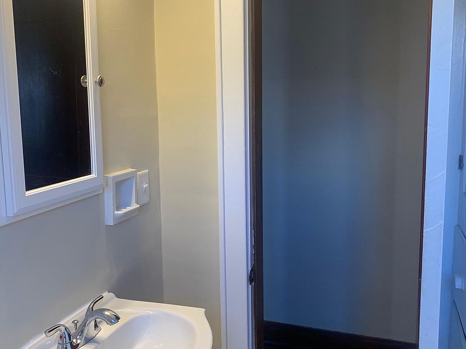 1st image of 1318 Virginia Ave APT C