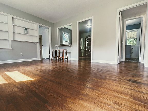 2nd image of 2510 4th Ave E