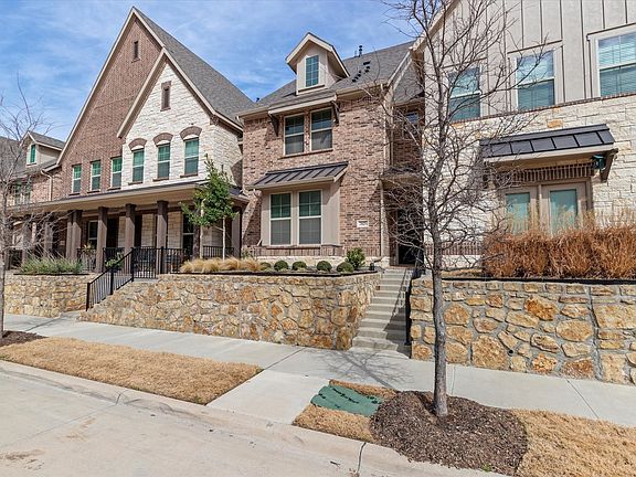 3rd image of 7829 Bayside Dr