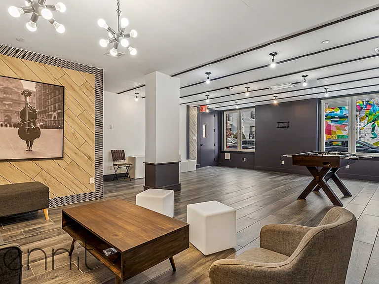 100 Suydam St #3L — Photo 15