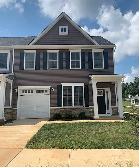 5612 Finley Rose Ct — Photo 1