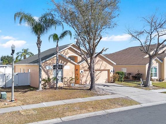 4th image of 2109 WOODSEDGE DRIVE