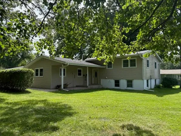 3874 Martin Ln NE, Iowa City, IA 52240