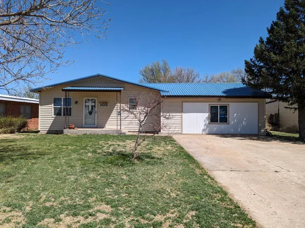 105 N Memorial Dr, Hooker, OK 73945