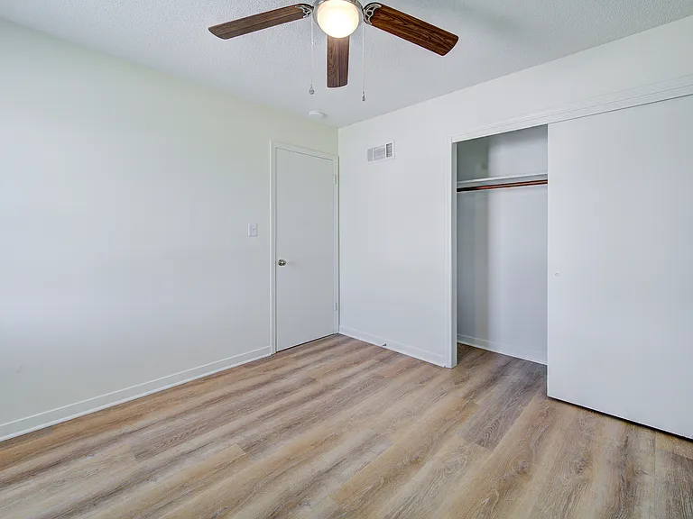 9000 Bayless Rd — Photo 8