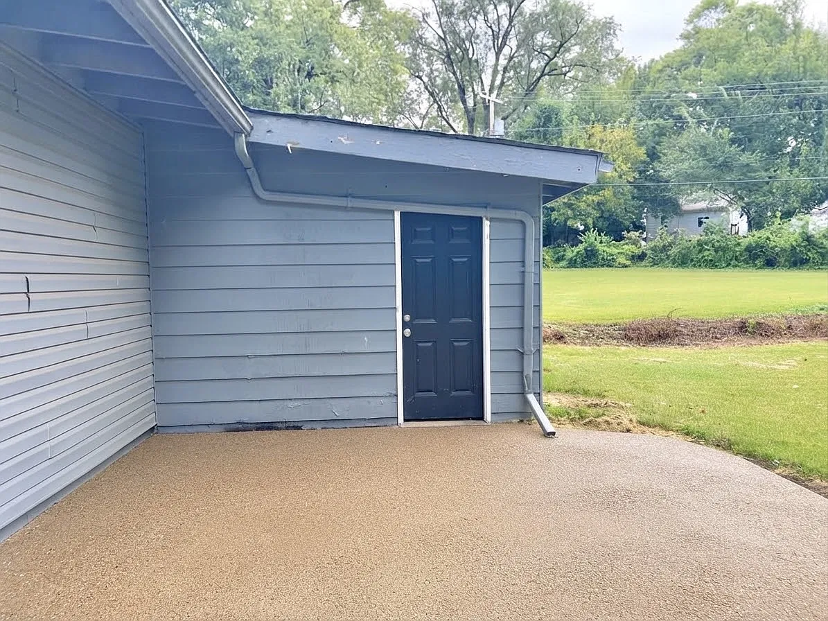 3 bed, 1140 sqft, $1,750 — Photo 4
