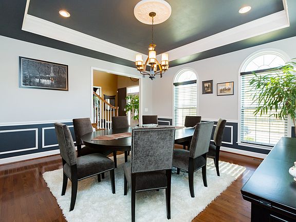 5th image of 21935 Knob Hill Pl