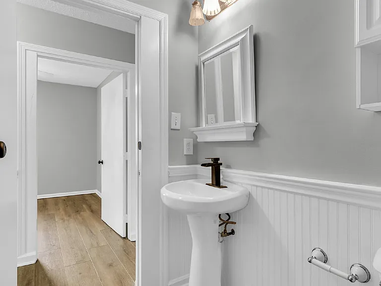 123 Peachtree Dr — Photo 29