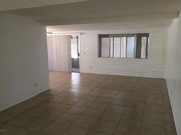 4th image of 38 E Madrid Dr