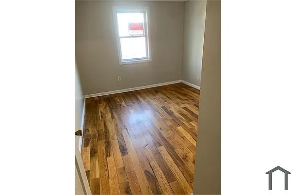 Building Photo - 1410 Stratford Ave #1