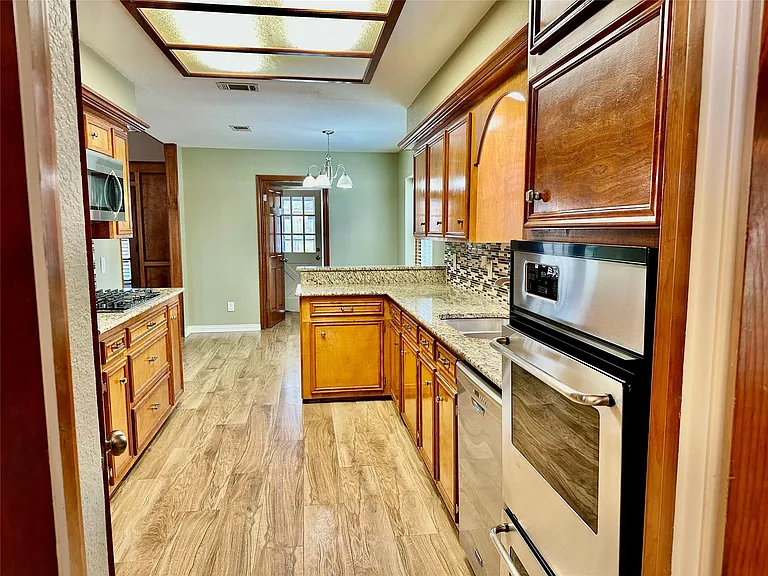 19611 Enchanted Spring Dr — Photo 12