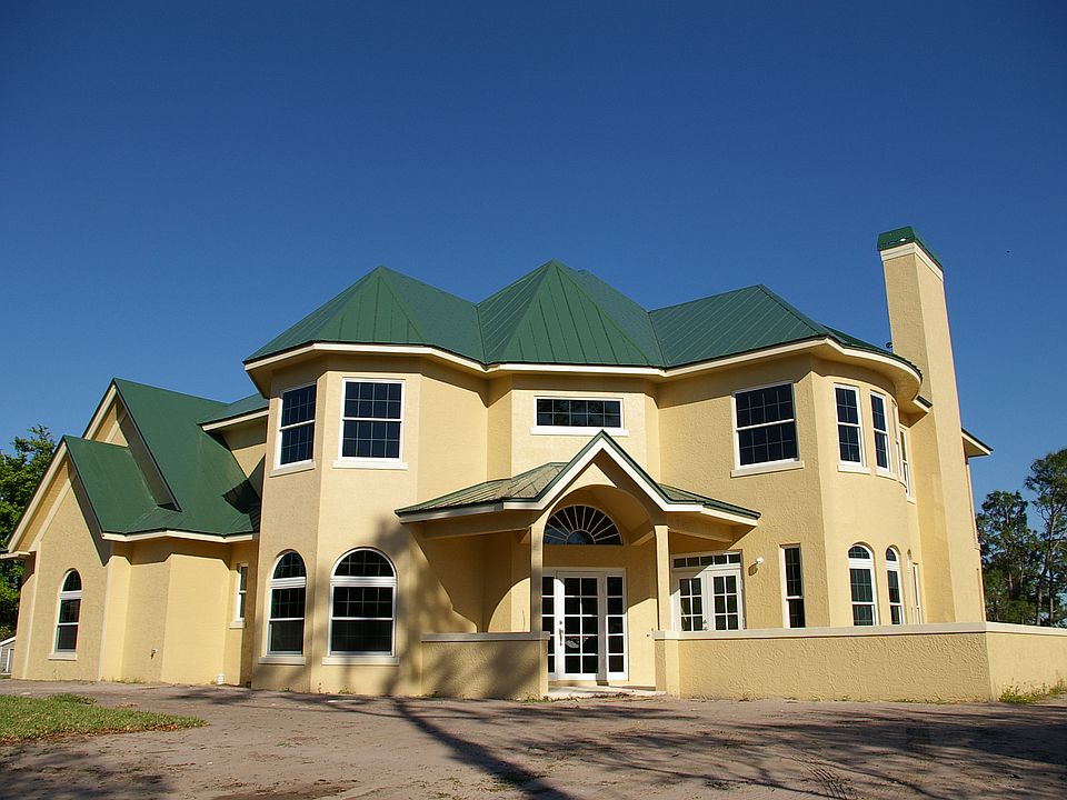 Front entrance 