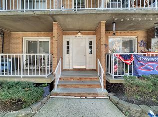 85 Elmwood Park Dr APT 2, Staten Island, NY 10314