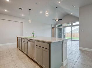 9401 Voyager Vis, Oak Pt, TX 75068