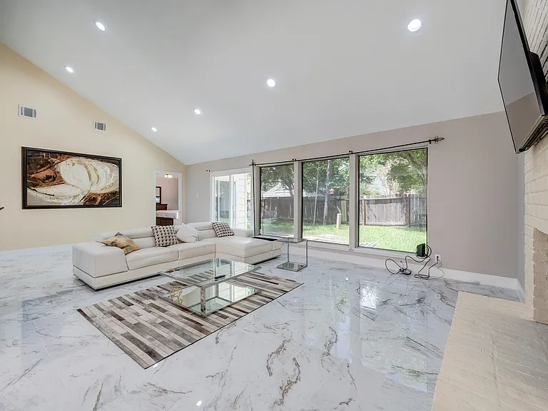1626 S Kirkwood Rd — Photo 33