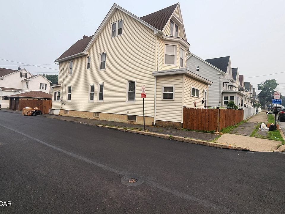 1st image of 579 Grant St