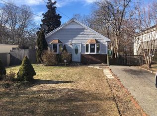 158 William Floyd Pkwy, Shirley, NY 11967
