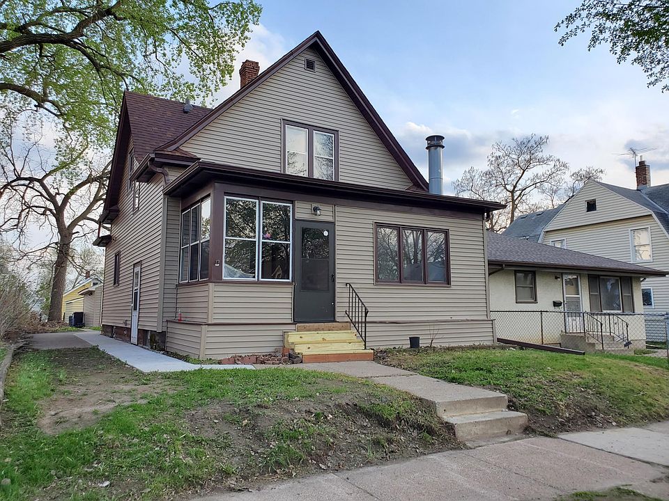 1st image of 368 Magnolia Ave E