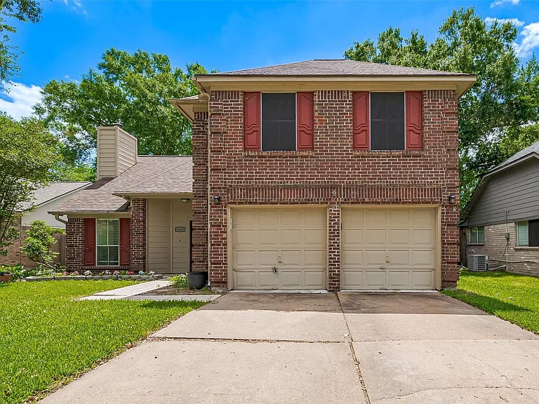 1103 Cheyenne Meadows Dr — Photo 1