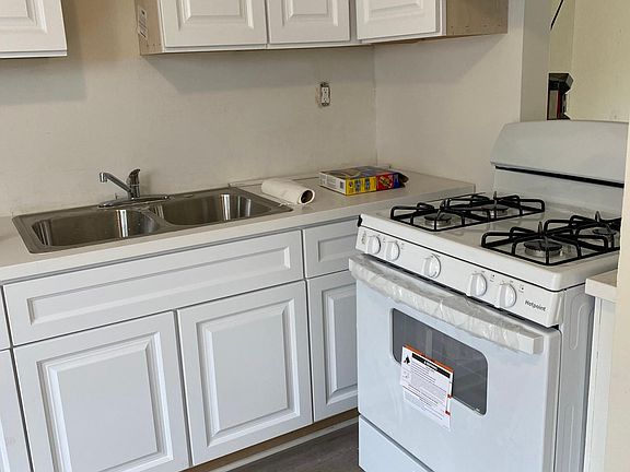 2nd image of 4132 Eunice Ave #B