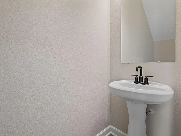 1131 Campside Dr — Photo 9