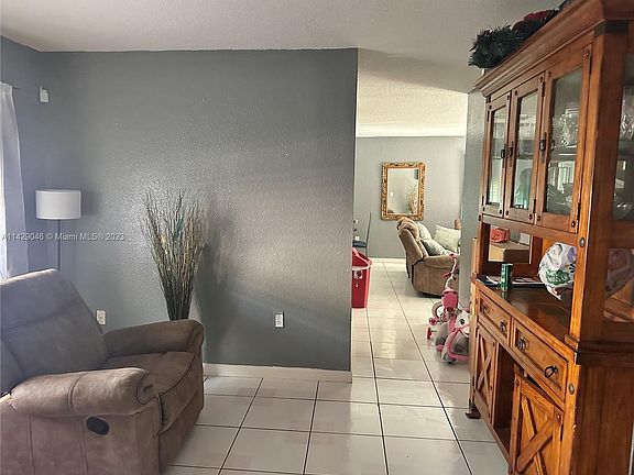 5th image of 244 NW 179th St