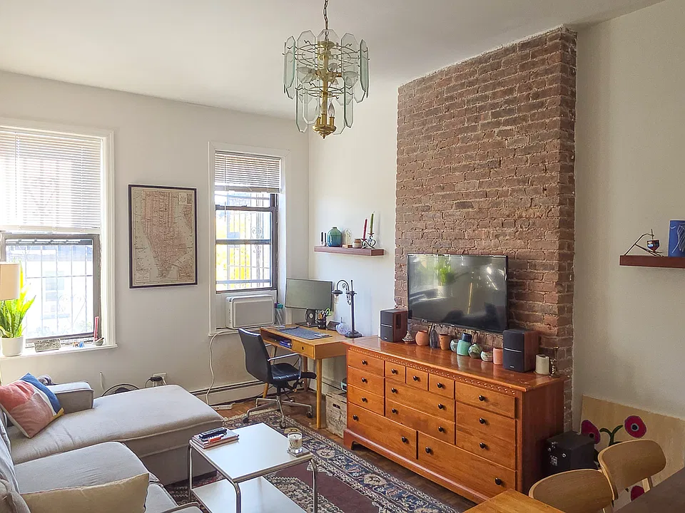 797 Franklin Ave #3