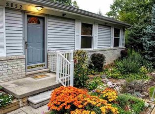 2852 Simpson Dr, Rochester Hills, MI 48309