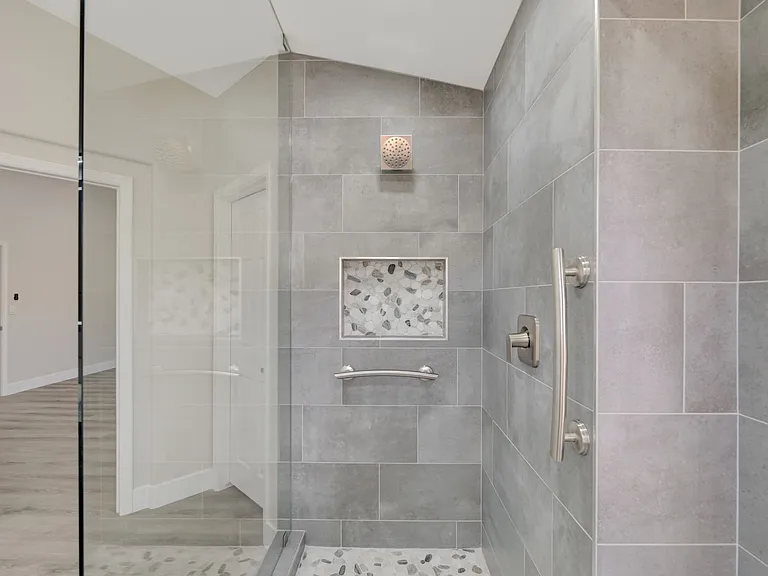 3120 Siena Cir — Photo 28