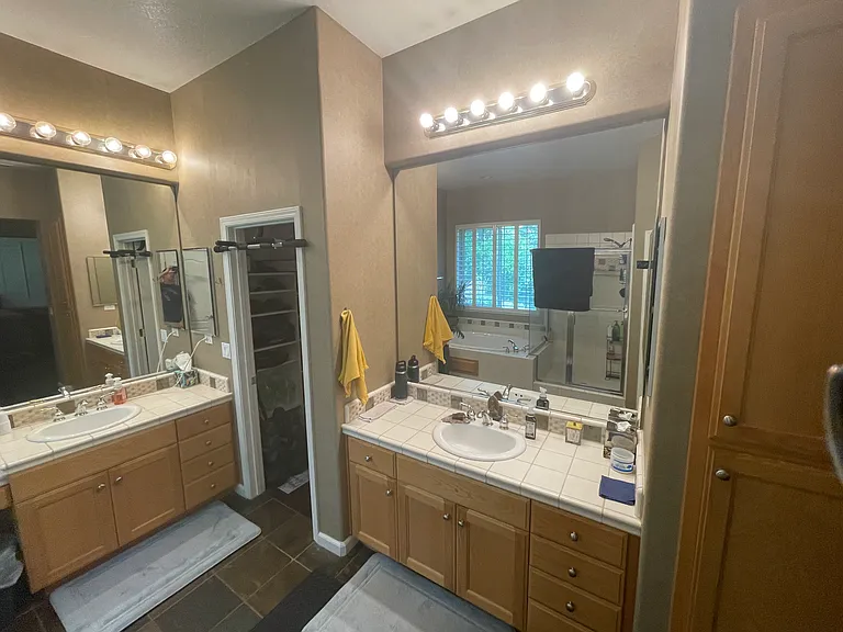 1900 Casterbridge Dr — Photo 46