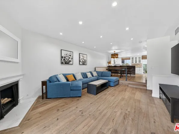 8611 Burton Way APT 4, Los Angeles, CA 90048