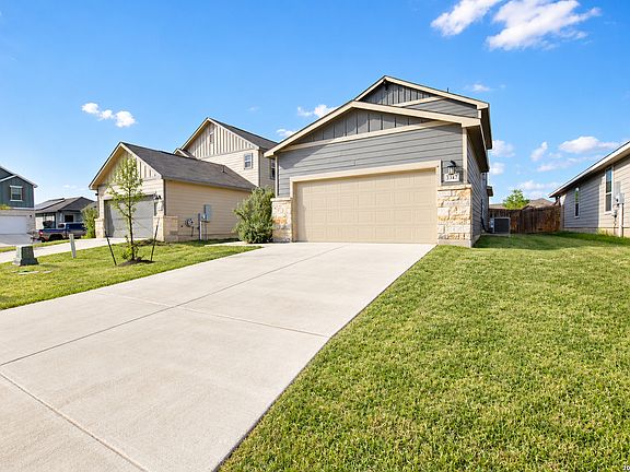 2nd image of 3347 Rancho Grande