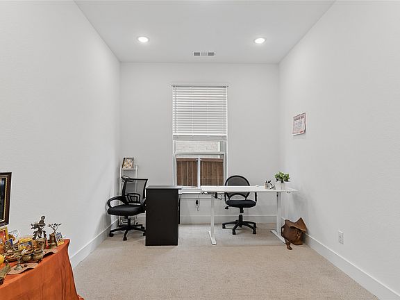 4th image of 4731 Firewheel Ct
