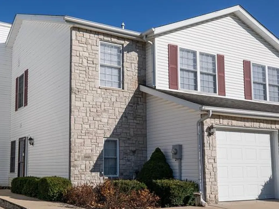 3490 S Oaklawn Cir