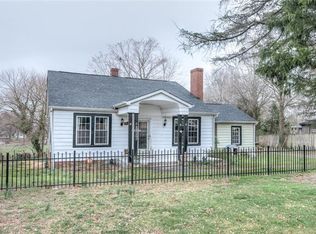 3975 1st Ave SW, Hickory, NC 28602