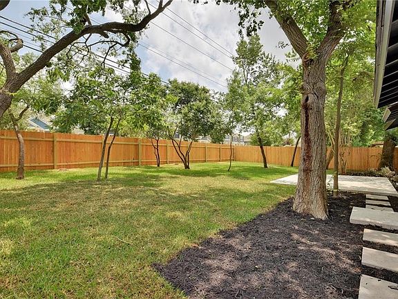 5th image of 5305 Basswood Ln