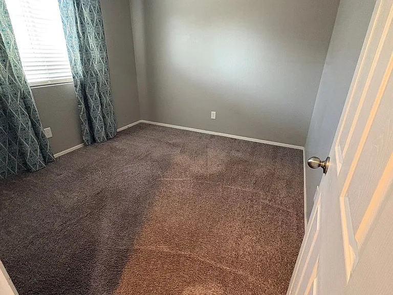 21248 W Palm Ln — Photo 8