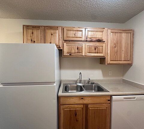 5th image of 13746 SE Powell Blvd #18C71874F