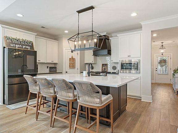 5th image of 7962 Bingham Ln