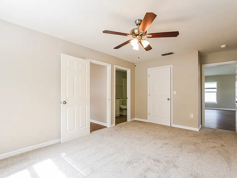 3352 Kelsey Ln — Photo 9