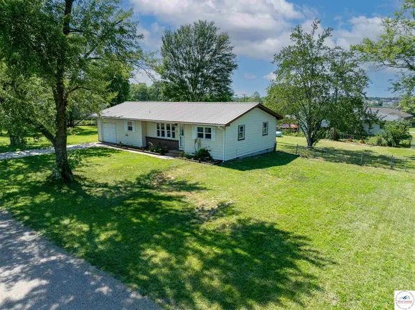 308 Crescent Dr, Lincoln, MO 65338