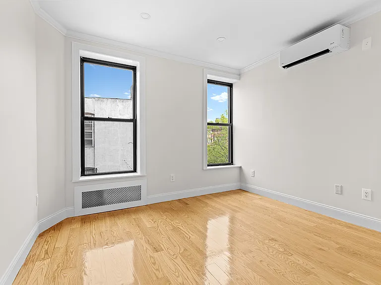 206 7th Ave #4 — Photo 8