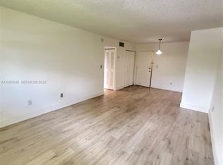 606 W 81st St APT 209, Hialeah, FL 33014