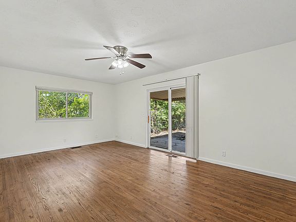 3rd image of 718 W Norman St