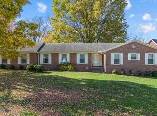 633 Seminole Trl, Georgetown, KY 40324