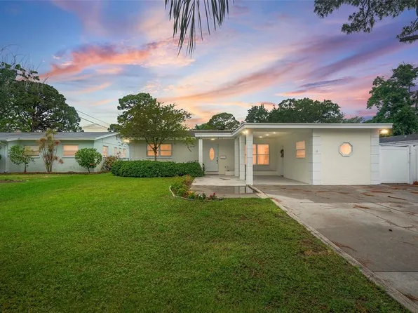 4870 Venetian Blvd NE, Saint Petersburg, FL 33703