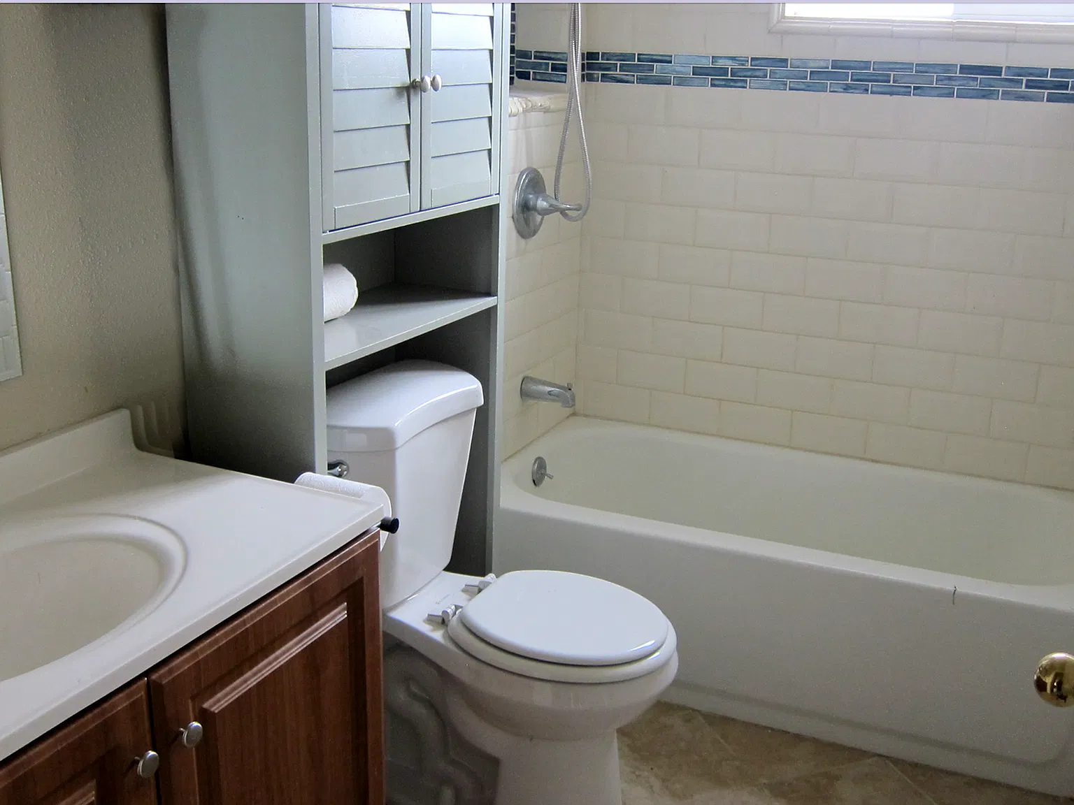 10370 McDougall St — Photo 3